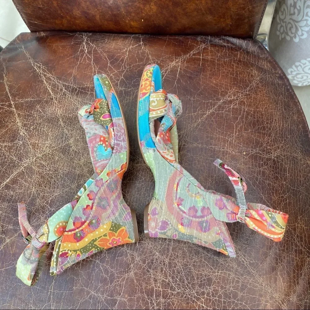 NWOB! Ann Klein blue print wedges sandals 8